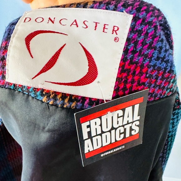 Vintage Wool Colorful Plaid Crop Style Blazer By Doncaster Size 6 - Picture 6 of 7